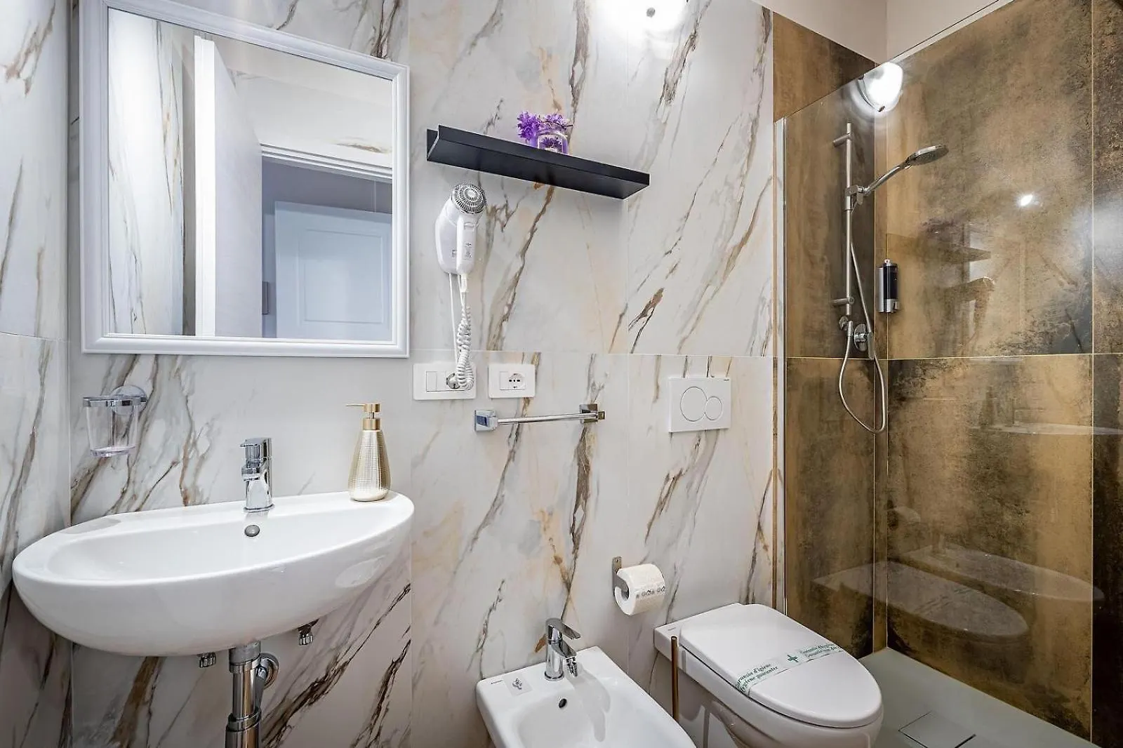 Bed & Breakfast Florence Ventuno B&B Italy