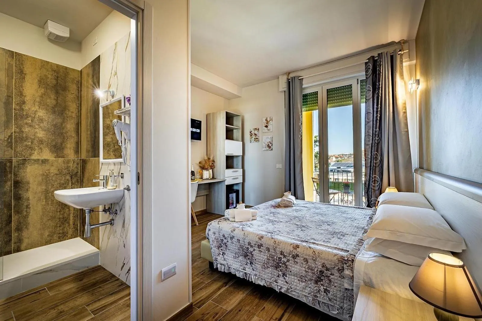 Florence Ventuno B&B
